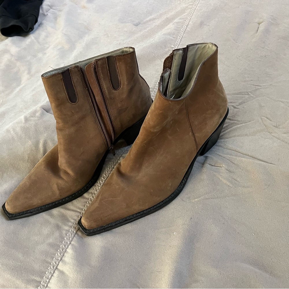 Hocus Pocus brand ankle boots